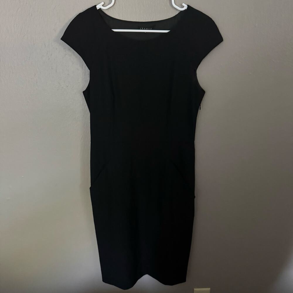 THEORY Black Cap Sleeve Knee Length Wool Blend Dress in Black Size 8